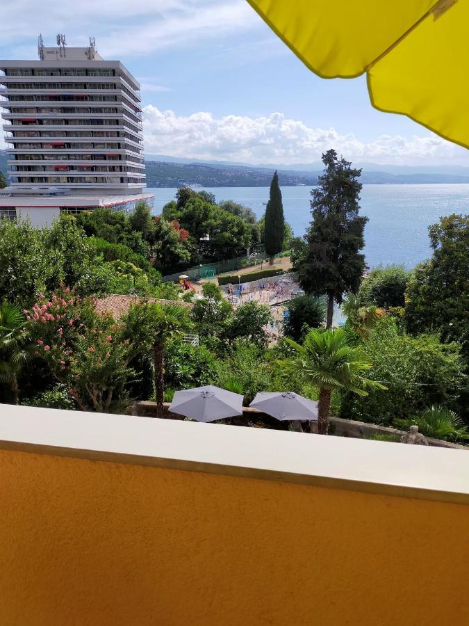 Apartments Ivna Bilek Опатия Екстериор снимка